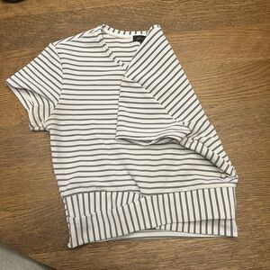 Dynamite Small Cropped T-Shirt with waist ‘belt’ attached.